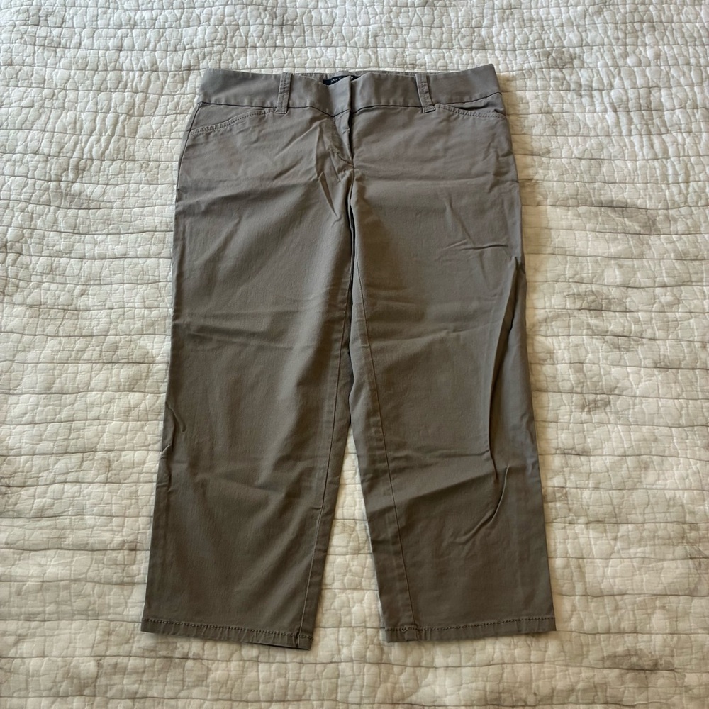 Ann Taylor Stretch Cotton Capris (Stone Khaki) Size 2P